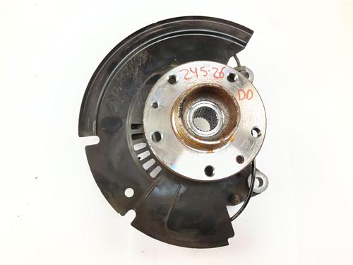 Used Right front steering knuckle Right front steering knuckle NISSAN JUKE (F16_) 1.0 (114 hp) 34055904 34055904