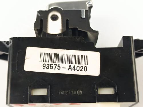 Right front window switch KIA CARENS IV 1.7 CRDi | BP32372793I26