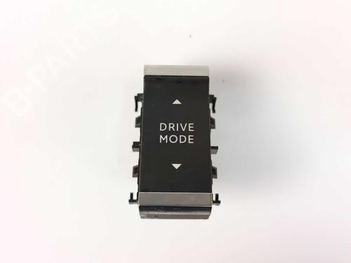 switch-jeep-avenger-j2-2022-31586263 main image