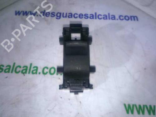 Comutador vidro trás esquerdo Comutador vidro trás esquerdo TOYOTA YARIS (_P13_) [2010-2020] 9987651 9987651