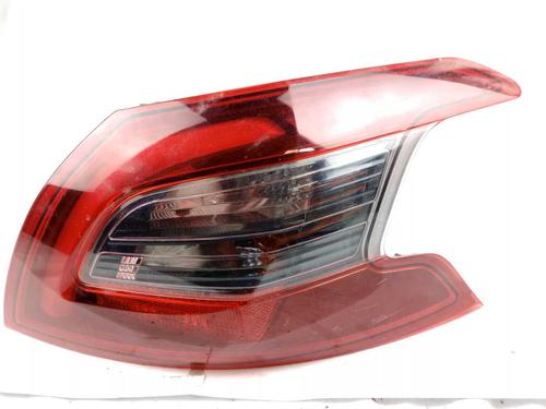 Used Right taillight Right taillight 22759572 22759572