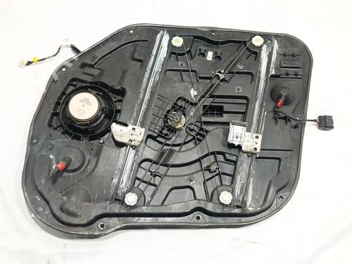 front-left-window-mechanism-kia-carens-iv-2013-32267219 main image