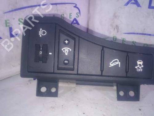 Used Headlight adjuster motor KIA SPORTAGE III (SL) 1.7 CRDi (116 hp) 14352143