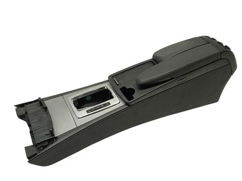 Used Armrest / Center console MERCEDES-BENZ C-CLASS (W204) C 200 CDI (204.001) (136 hp) 18411293