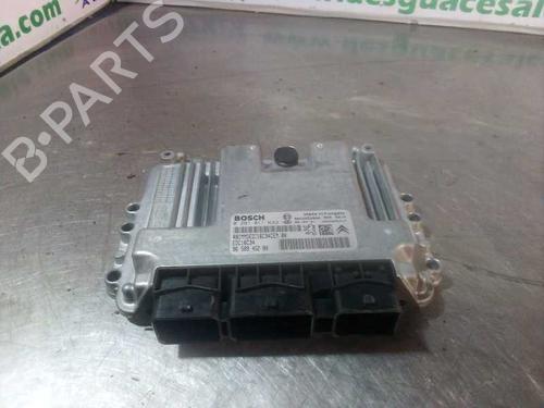 Used Engine control unit (ECU) Engine control unit (ECU) 9995572 9995572
