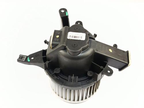 heater-blower-motor-fiat-500l-351_-352_-2012-32720658 main image
