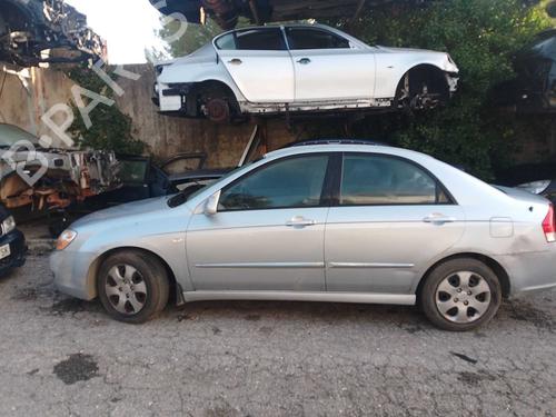 Used Parts KIA CERATO I Saloon (LD) 1.6 CRDi 4437026