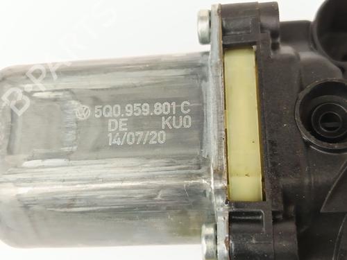 Left front window motor SEAT LEON Sportstourer (KL8, KLD) 1.5 eTSI | BP28620877E21