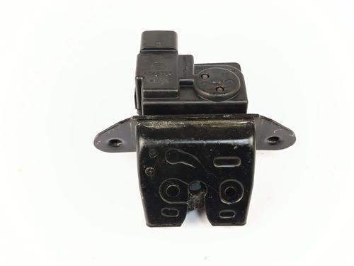 Used Tailgate lock Tailgate lock HYUNDAI i30 (PDE, PD, PDEN) 1.6 CRDi (116 hp) 33054372 33054372
