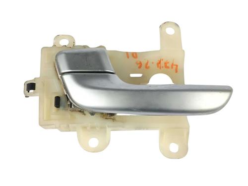 Used Front left interior door handle Front left interior door handle 38045361 38045361