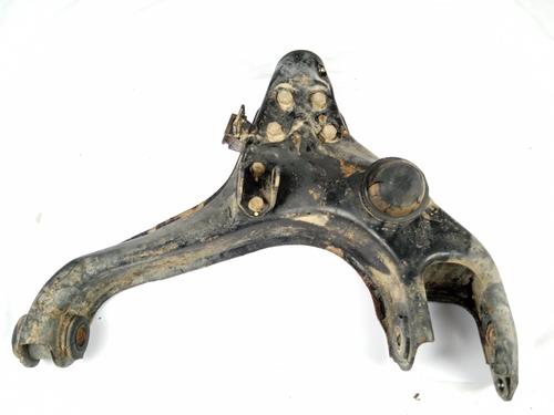 Used Right front suspension arm MITSUBISHI PAJERO SPORT I (K7_, K9_) [1996-2025]  11095042