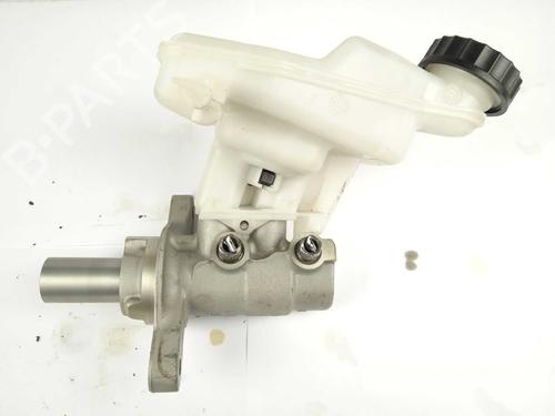 Used Brake master cylinder Brake master cylinder PEUGEOT 3008 II SUV (MC_, MR_, MJ_, M4_) 1.5 BlueHDi 130 (131 hp) 17495758 17495758