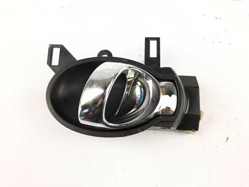 front-left-interior-door-handle-nissan-note-e12-2012-40109526 main image