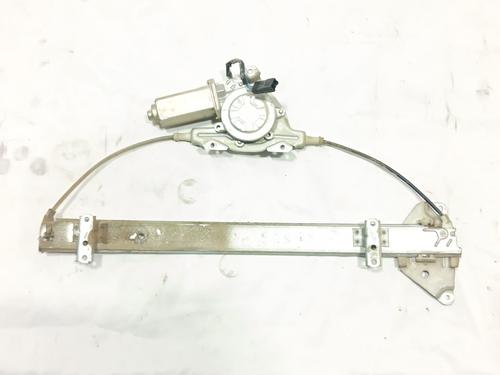 Rudehejsemekanisme Højre foran NISSAN TERRANO I (WD21) 2.7 TD 4WD (LBYD21) (99 hp) 31587623