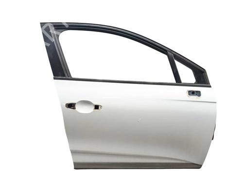 Used Right front door Right front door 37758927 37758927