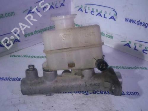 Used Brake master cylinder HYUNDAI SANTA FÉ I (SM) 2.0 CRDi (113 hp) 14352249