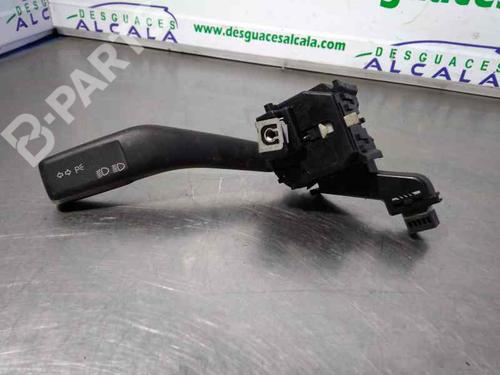 Used Headlight switch SEAT LEON (1P1) [2005-2013]  9990362