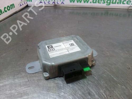 electronic-module-opel-adam-m13-13306648-navegador-gps-2012-2013-2014-2015-2016-2017-2018-2019-10929592 main image