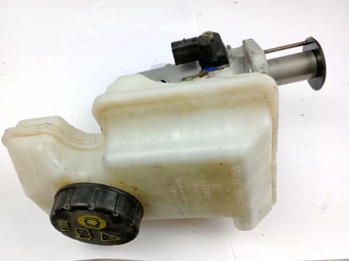 Brake master cylinder AUDI Q2 (GAB, GAG) 1.6 TDI | BP17673215M77 