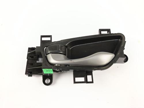 front-left-interior-door-handle-honda-civic-x-hatchback-fc_-fk_-2016-35951378 main image