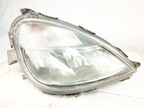 Used Right headlight MERCEDES-BENZ A-CLASS (W168) A 170 CDI (168.008) (90 hp) 30961092