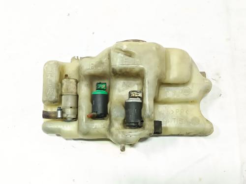Used Windscreen washer tank Windscreen washer tank NISSAN TERRANO II (R20) 2.7 TD 4WD (101 hp) 33437340 33437340