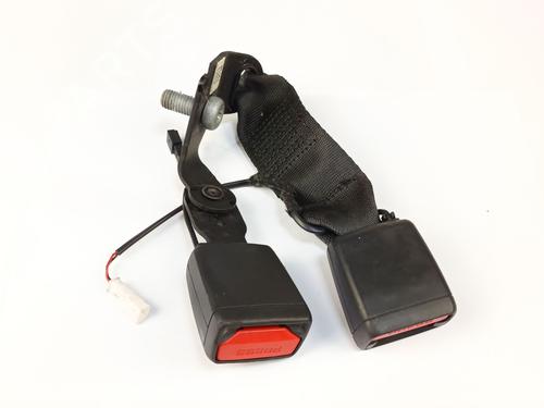 seat-buckle-bmw-1-f40-2019-34649621 main image