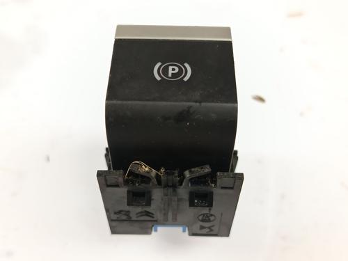 Used Switch OPEL COMBO Box Body/MPV (K9) 1.5 D (102 hp) 32249735