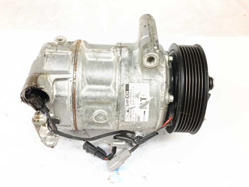 Used AC compressor AC compressor NISSAN JUKE (F16_) 1.0 (114 hp) 30770350 30770350