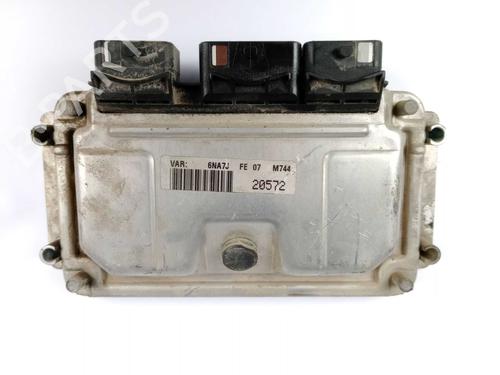 Used Engine control unit (ECU) Engine control unit (ECU) 21683722 21683722