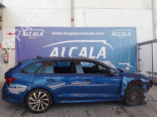 Brugte SKODA OCTAVIA IV Combi (NX5, PV5) 2.0 TDi 4780575