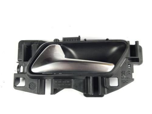 Used Rear right interior door handle OPEL CORSA F (P2JO) 1.2 (68) (101 hp) 17495407