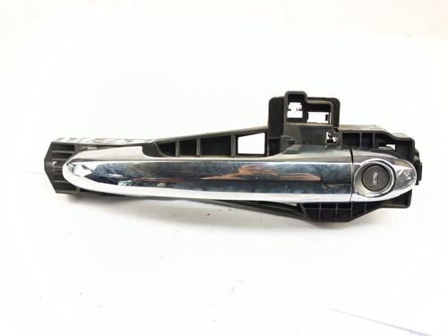 front-left-exterior-door-handle-fiat-500l-351_-352_-2012-32760615 main image