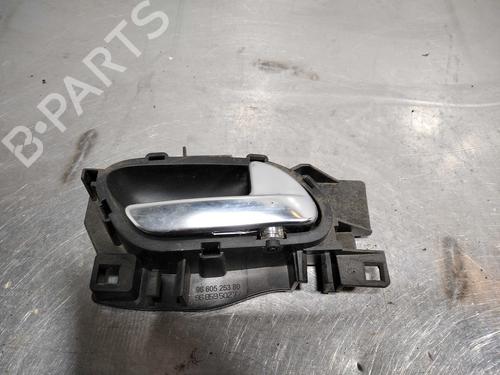 Used Front right interior door handle Front right interior door handle 10093914 10093914