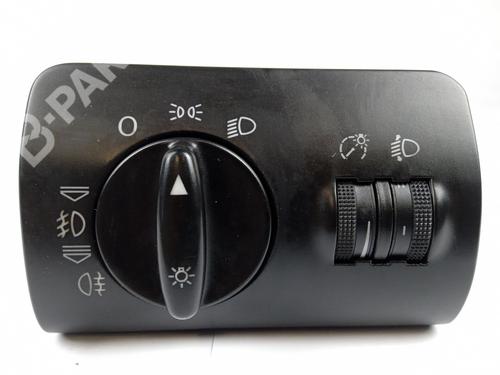 Used Headlight switch AUDI A6 C5 (4B2) 2.5 TDI (150 hp) 10774867