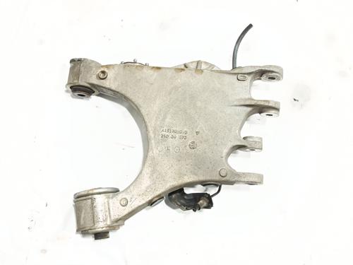 Højre bagtil bærearm ALFA ROMEO GIULIA (952_) 2.2 D (952AEM250, 952AEA250) (150 hp) 31638979