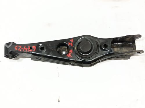 Used Left rear suspension arm HYUNDAI TUCSON (TL, TLE) 1.7 CRDi (116 hp) 30316492