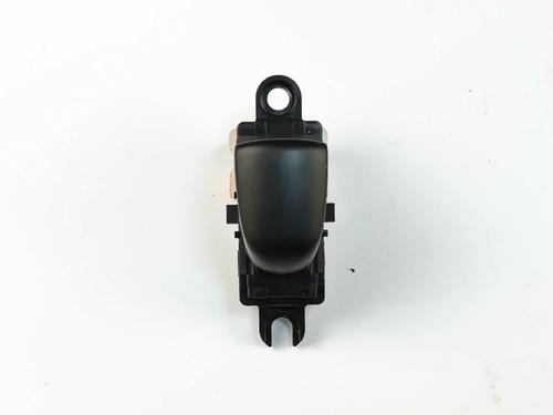 left-rear-window-switch-nissan-juke-f16_-2019-34138103 main image
