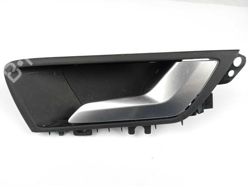Used Front right interior door handle Front right interior door handle FORD FOCUS IV (HN) 1.0 EcoBoost (101 hp) 12113306 12113306