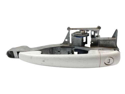 front-left-exterior-door-handle-peugeot-2008-i-cu_-2013-26556735 main image