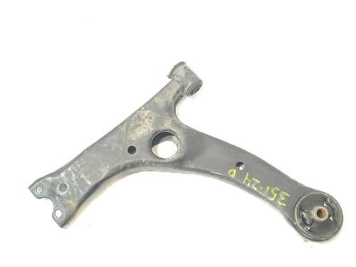 right-front-suspension-arm-toyota-corolla-_e12_-2001-2002-2003-2004-2005-2006-2007-2008-18357155 main image