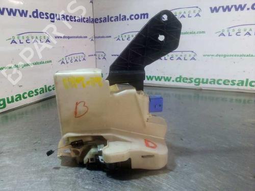 front-right-lock-vw-transporter-t6-van-sga-sgh-sha-shh-7e1837016b-8-pines-2015-10751505 main image