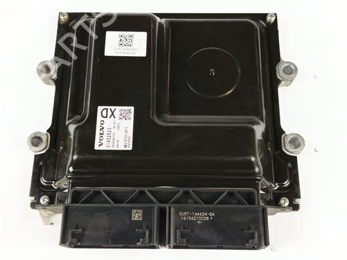 Used Engine control unit (ECU) VOLVO S60 II (134) D4 (190 hp) 28620850