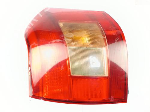 Used Left taillight TOYOTA COROLLA (_E12_) 2.0 D-4D (CDE120R, CDE120L_) (116 hp) 31801461