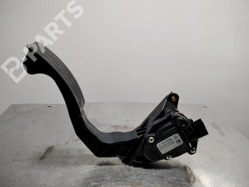 Used Pedal DACIA SANDERO II 1.5 Blue dCi 95 (B8JL) (95 hp) 10028500