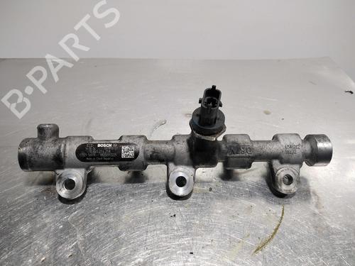 Used Injection rail Injection rail 10027724 10027724