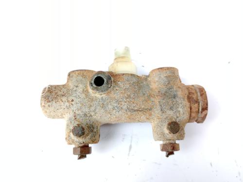 Used Brake master cylinder LAND ROVER 88/109 MK II Closed Off-Road Vehicle [1958-1961]  22598146