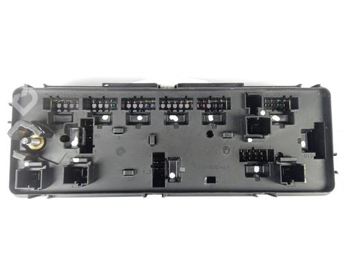 Fuse box LAND ROVER RANGE ROVER SPORT II (L494) 3.0 TDV6 4x4 | BP11966358E1 