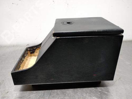 Armrest / Center console LAND ROVER DEFENDER Station Wagon (L316) 2.5 TDI 4x4 (L316) | BP10029065I20 