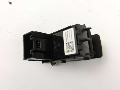 Right rear window switch SEAT ARONA (KJ7, KJP) 1.0 TSI | BP28421096I28 - Image 2